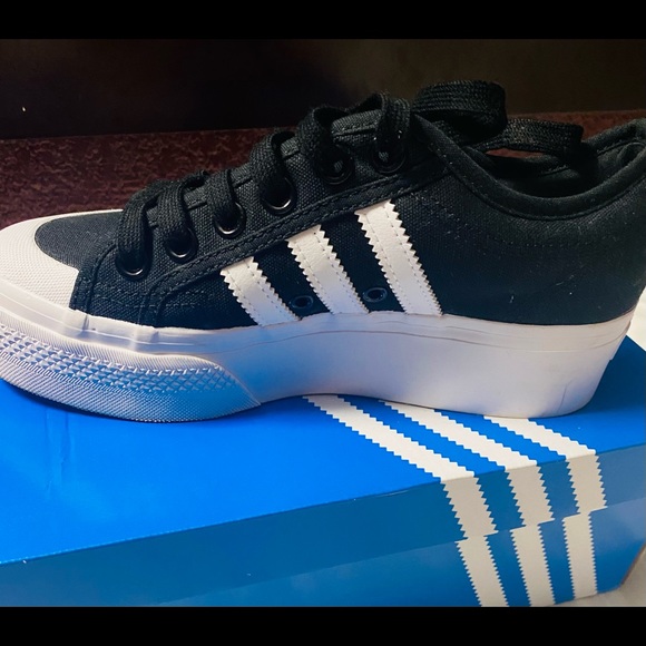 Adidas - Picture 3 of 3